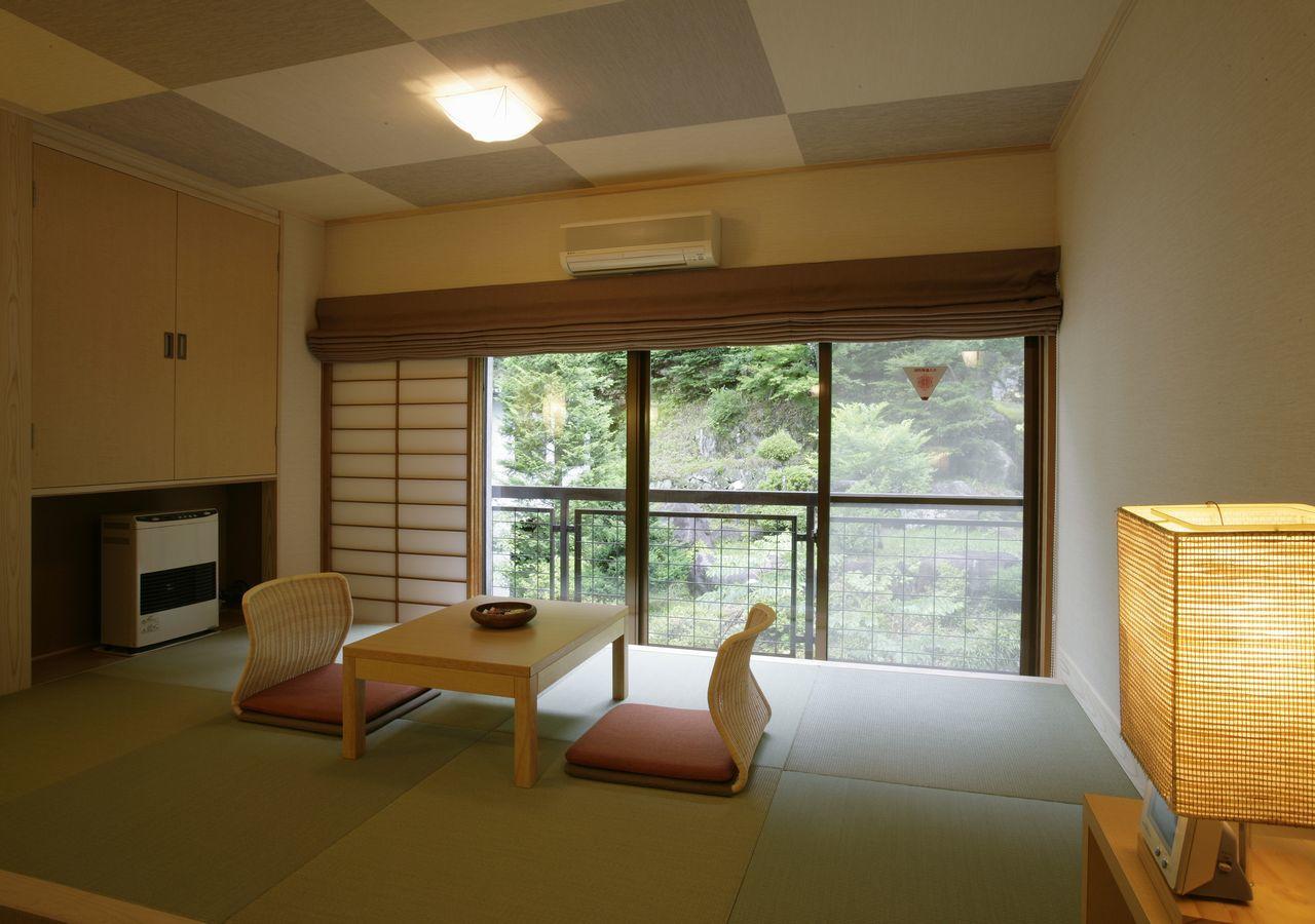 Komoro Hishino Onsen Tokiwakan מראה חיצוני תמונה