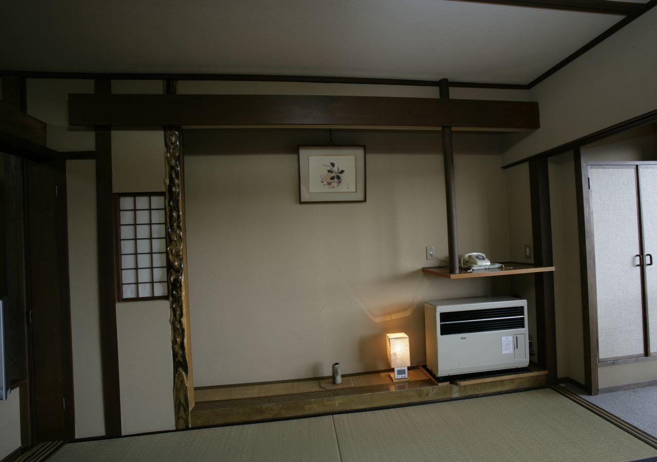 Komoro Hishino Onsen Tokiwakan מראה חיצוני תמונה