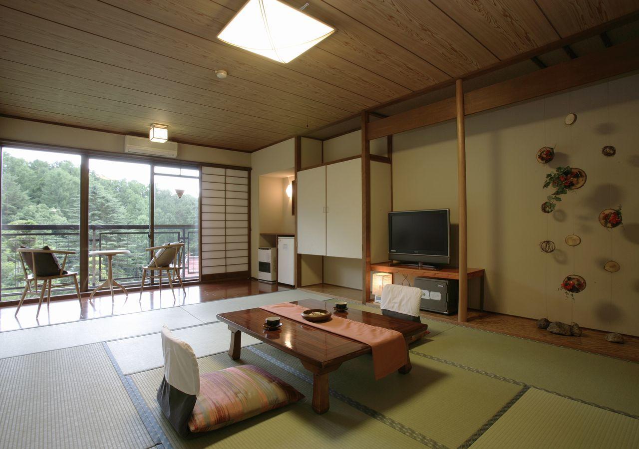 Komoro Hishino Onsen Tokiwakan מראה חיצוני תמונה